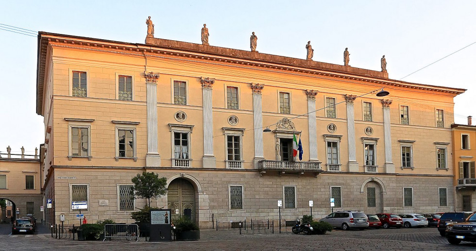 Palazzo Ala Ponzone Palazzo Ala Ponzone