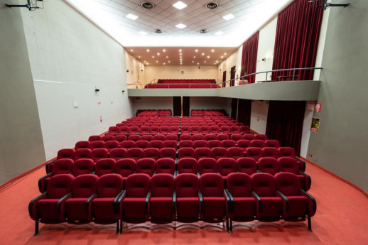 Stagione 2021/2022 Teatro Bellini Stagione 2021/2022 Teatro Bellini