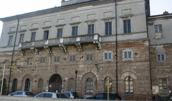 Poesia a palazzo Poesia a palazzo