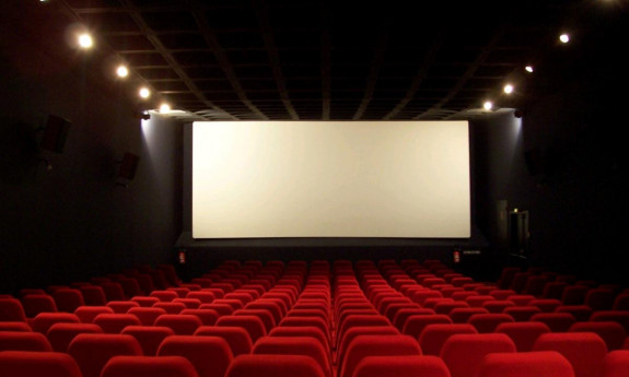 Al cinema con tè Al cinema con tè