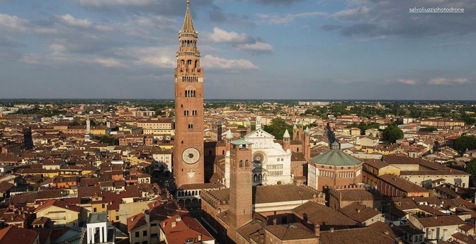Cremona ti aspetta! Cremona ti aspetta!