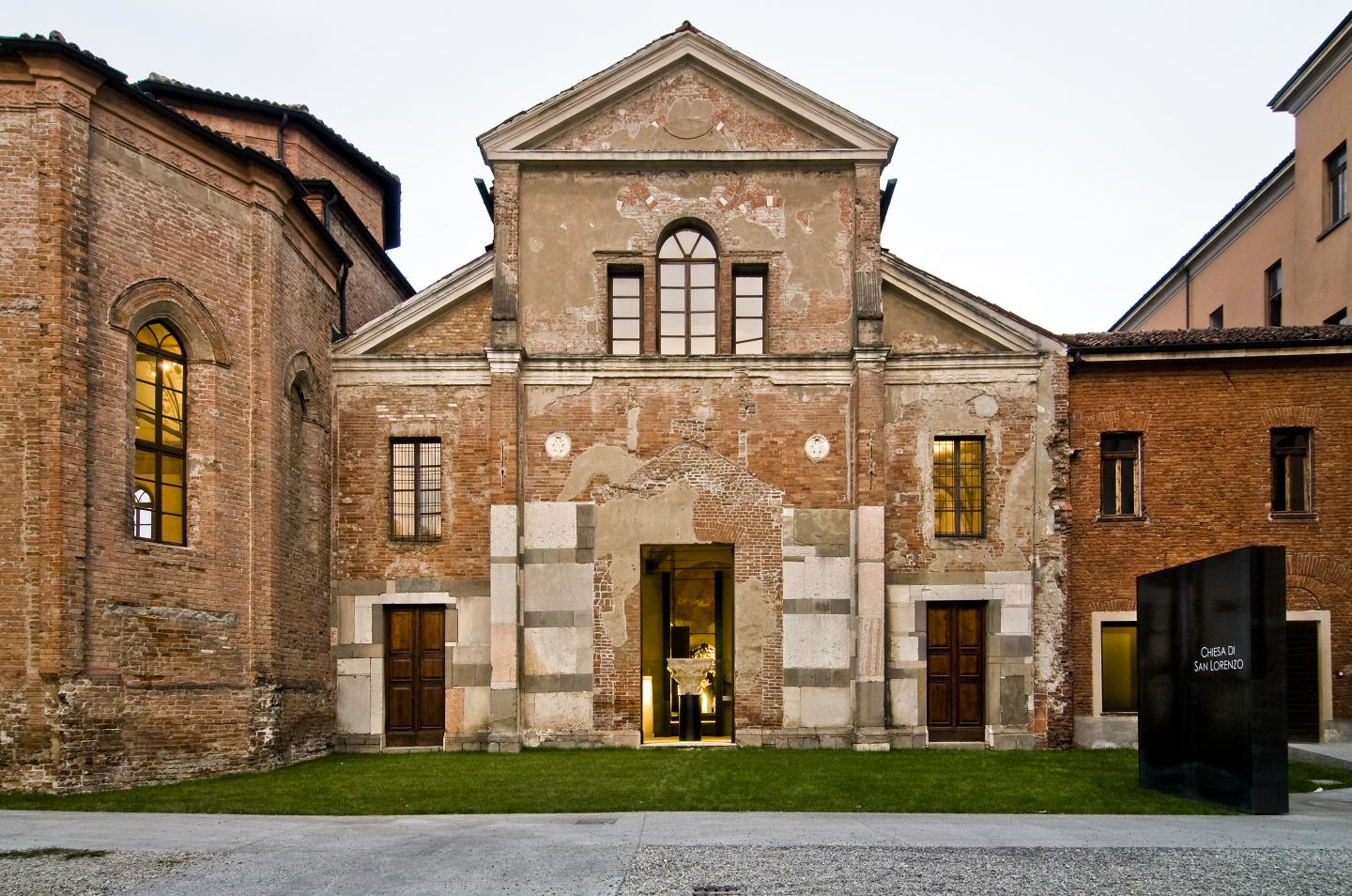 Facciata della chiesa di San Lorenzo, oggi sede del museo archeologico