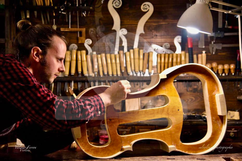 Visita in bottega di liuteria