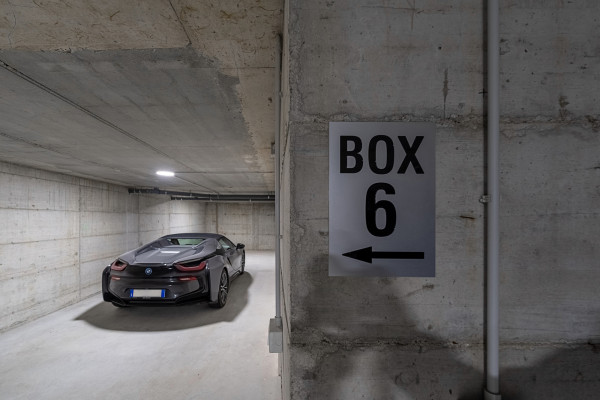 parking space 