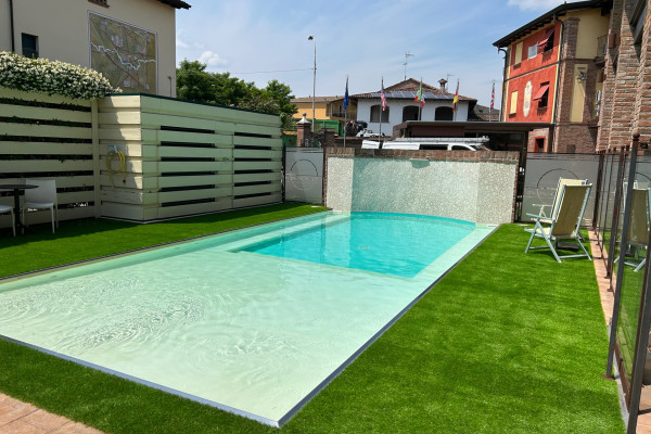 Piscina e area relax